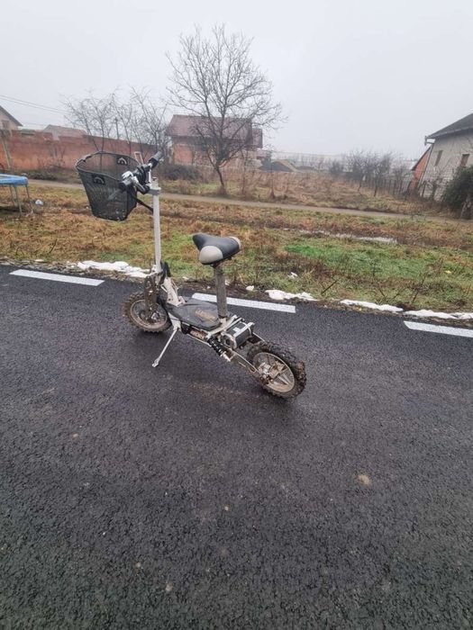 Scuter electroc Viron