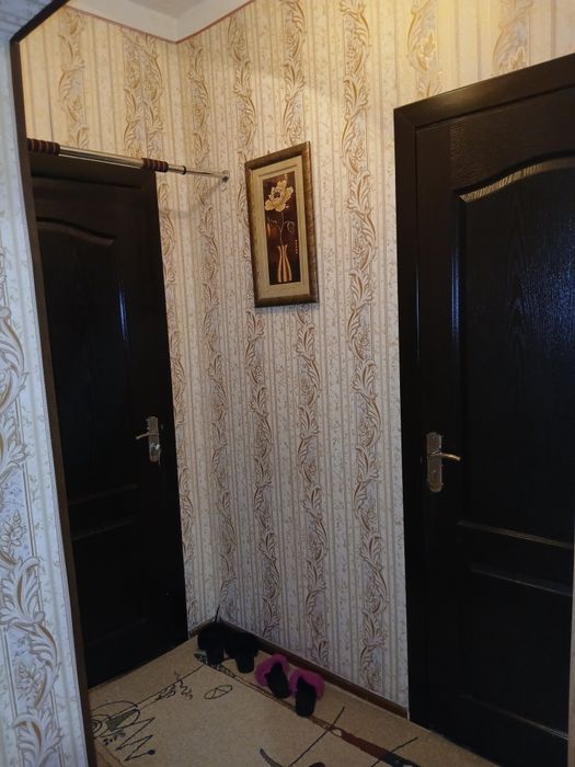 Эшик 4та квартира учун сотилади