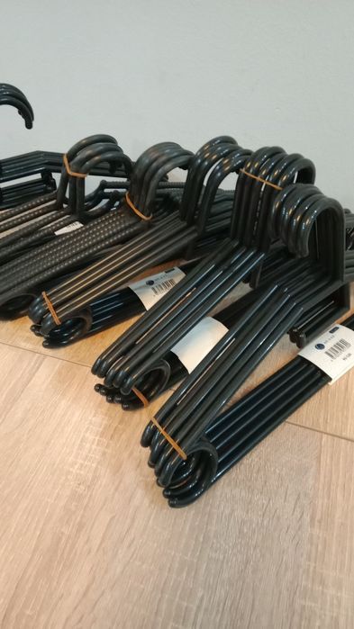 Вешалки новые, цена за единицу