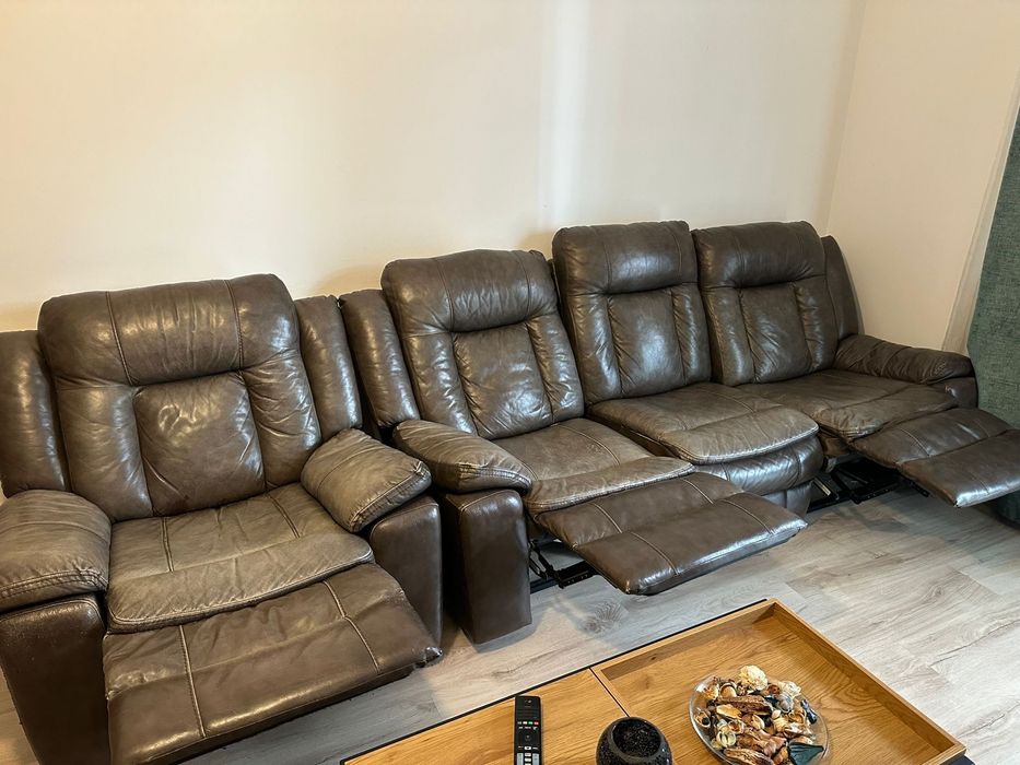 Canapea piele de vanzare