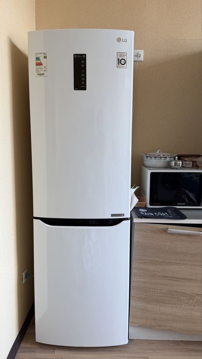 Холодильник LG | 302 л | A++