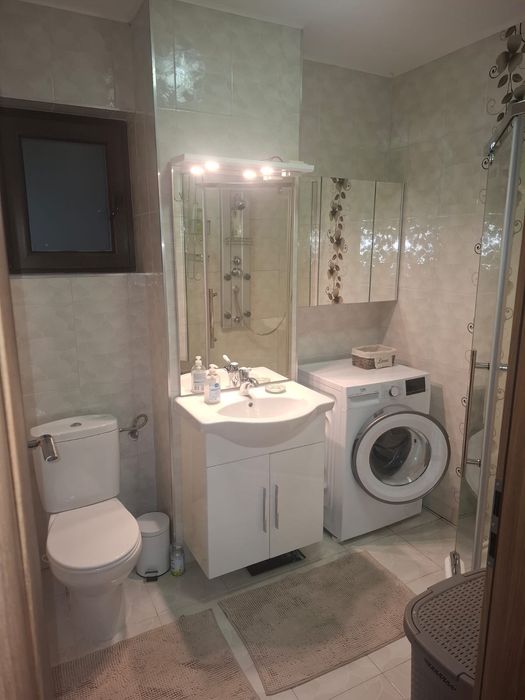 De închiriat apartament 3 camere, zona Doamna Stanca