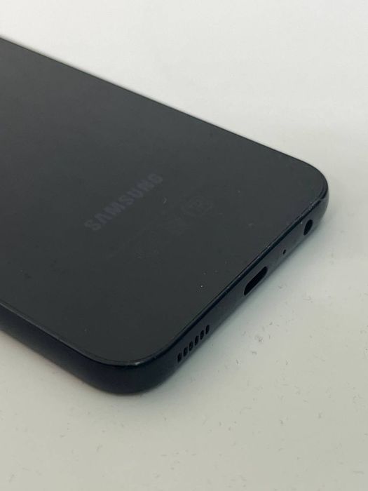 Samsung a24  б/у