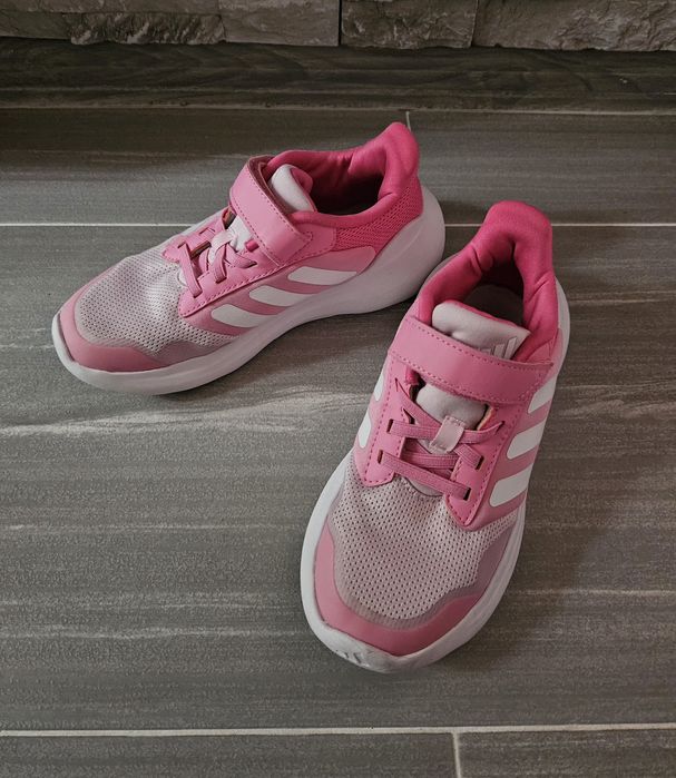 Маратонки за момиче н.34