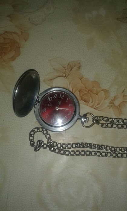 Продам карманные часы.