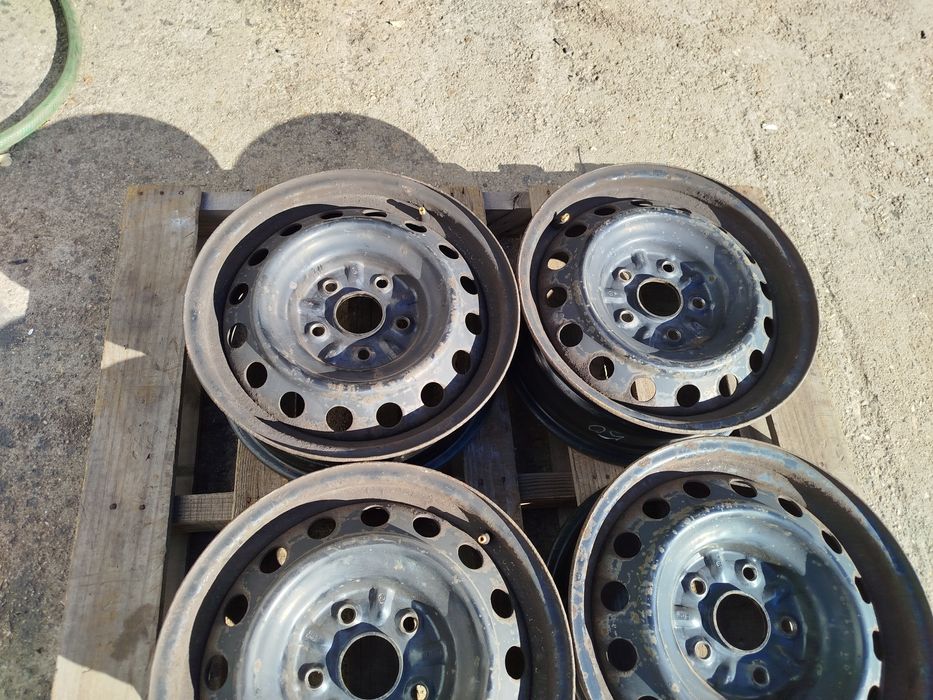 15 цола 5 х 114,3 Тойота Аурис / Корола - 6 инча / ЕТ 39