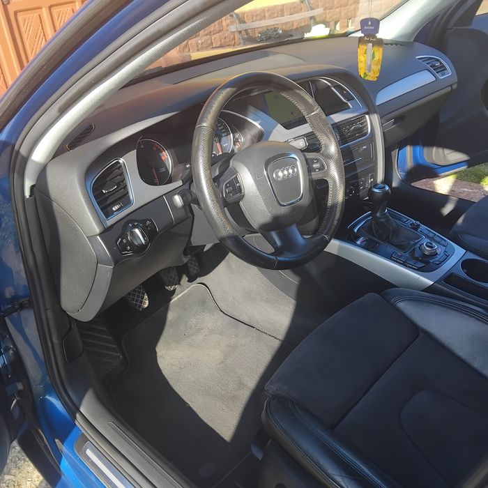 Vând Audi a4 b8 an 2011