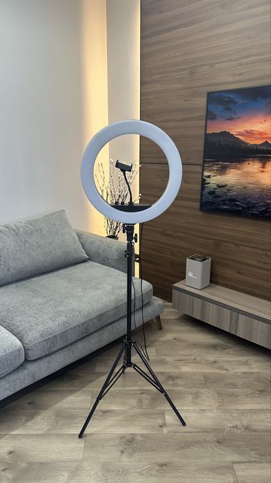 Продам кольцевую LED лампу