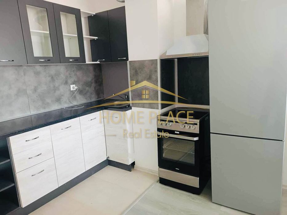 Дава се под наем Двустаен апартамент в Варна, Колхозен пазар - 70 кв.м за 612 € - Снимка #1