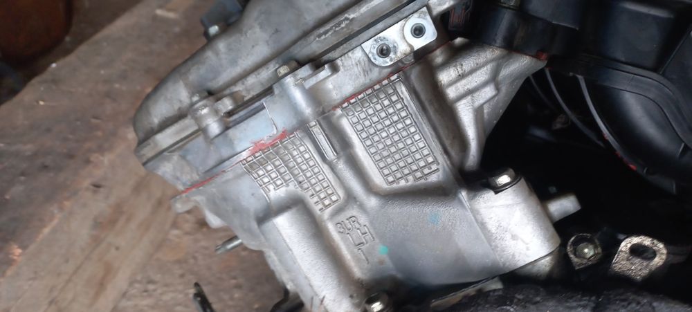 Двигатель  на запчасти  от LS  460