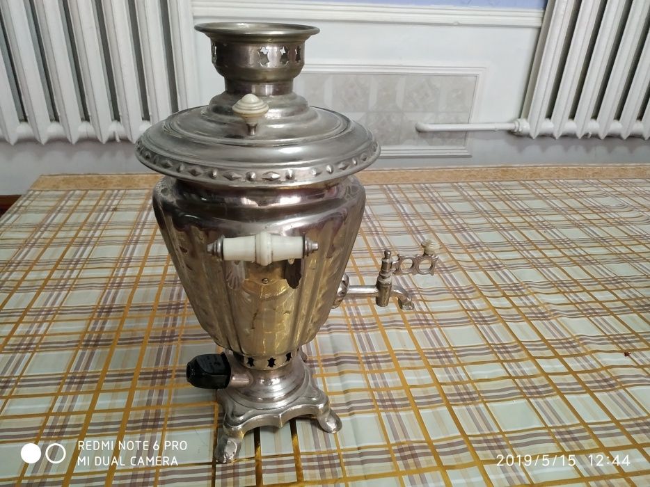 Антиквариат. Русский самовар, электрический. Новый.