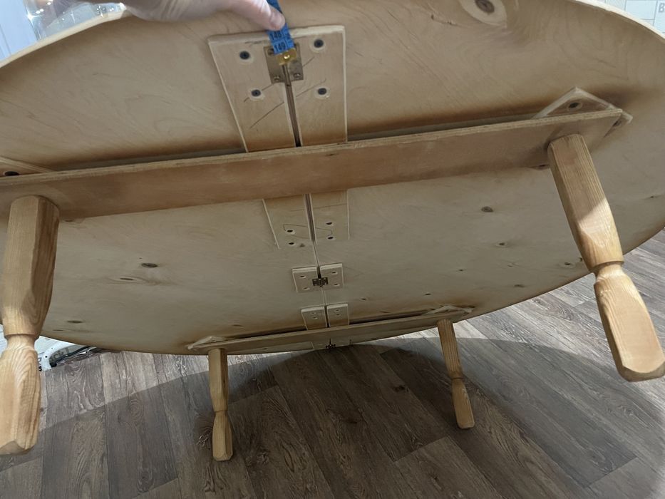 Продам круглый стол