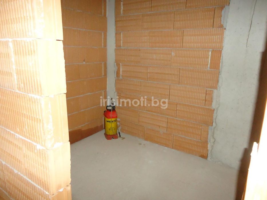 Продава се Тристаен апартамент в София, Люлин 6 - 122 кв.м за 895 €/кв.м - Снимка #2