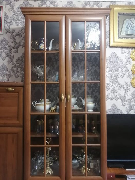 Горка, Стенка в гостинную