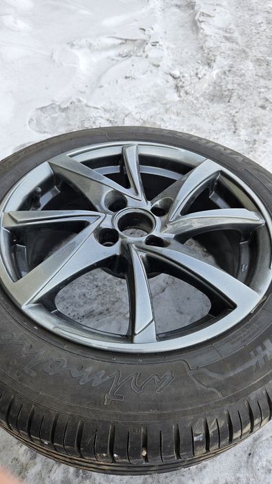 Продам комплект дисков с резиной r15