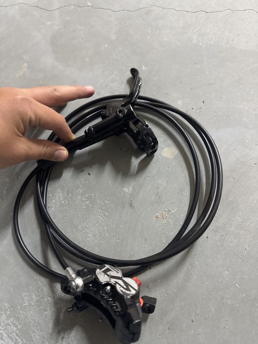 Продавам Shimano Saint (задна)И клипсве Ново shimano