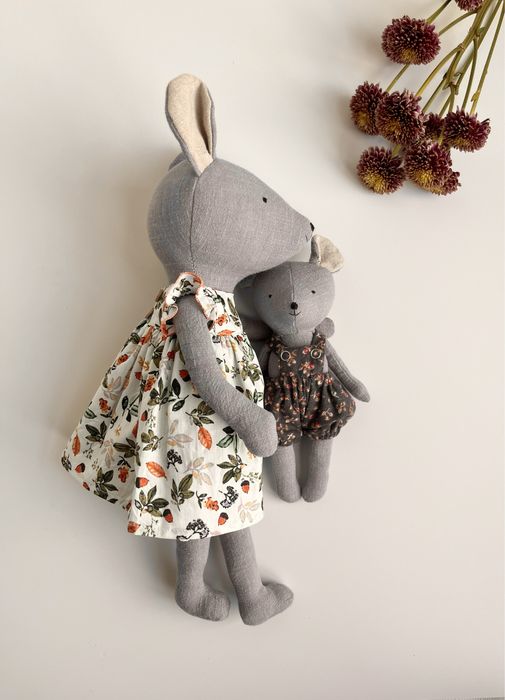 Игрушки ручной работы с одеждой