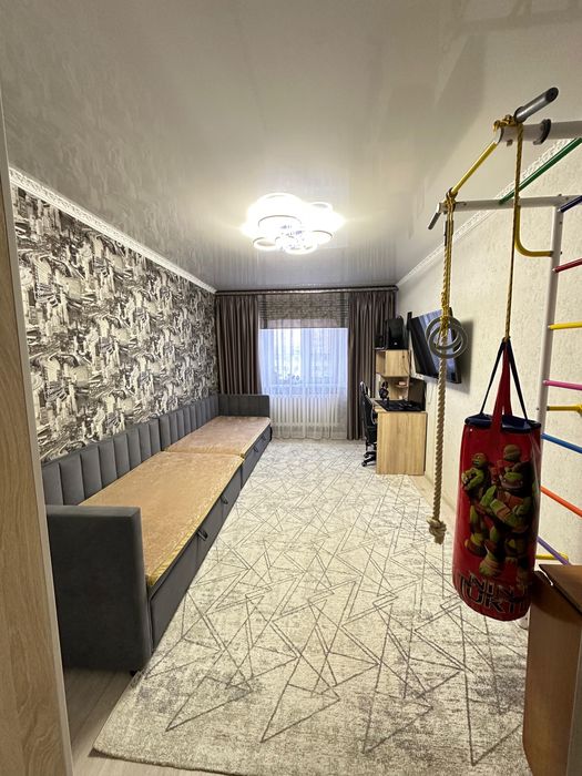 Прдам 3х комнатнная район КСК