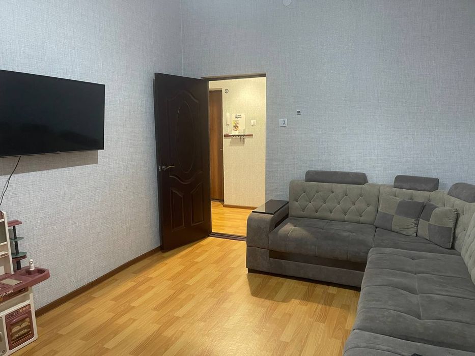 Квартира 69кв.м 2 ком.Поворот Гулис./69 kv.m. 2 xon.kvartira sotila