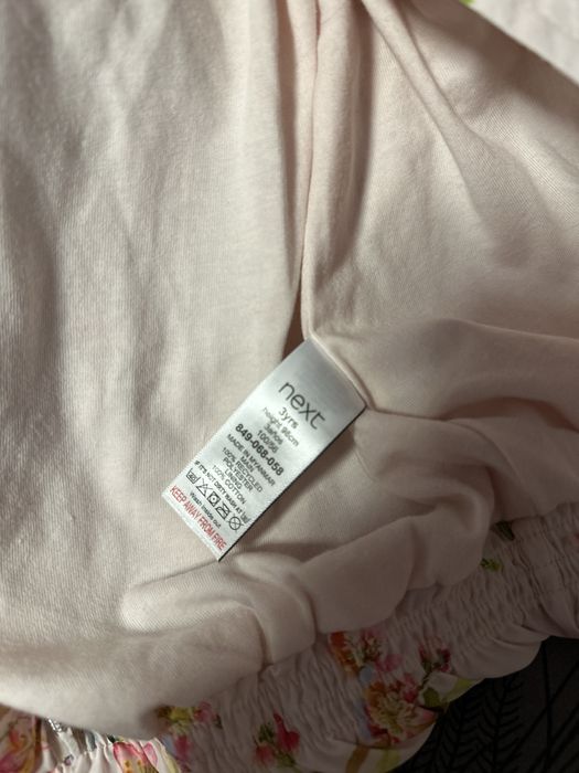 Geaca roz Next cu floricele