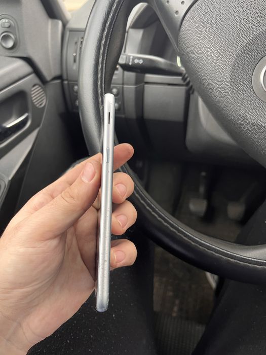 Vând Samsung Galaxy J5 2017”nu trimit”