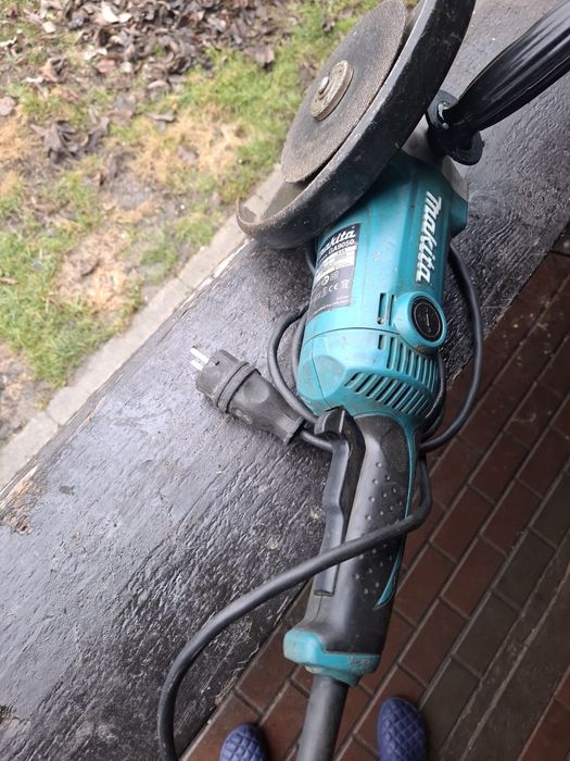 Polizor unghiular Makita profesional,mare 2000 W, diamatru disc 230