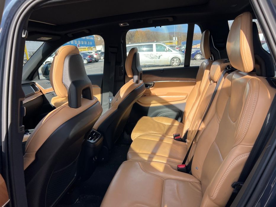 Volvo xc90 an 2020 Diesel si Hibrid