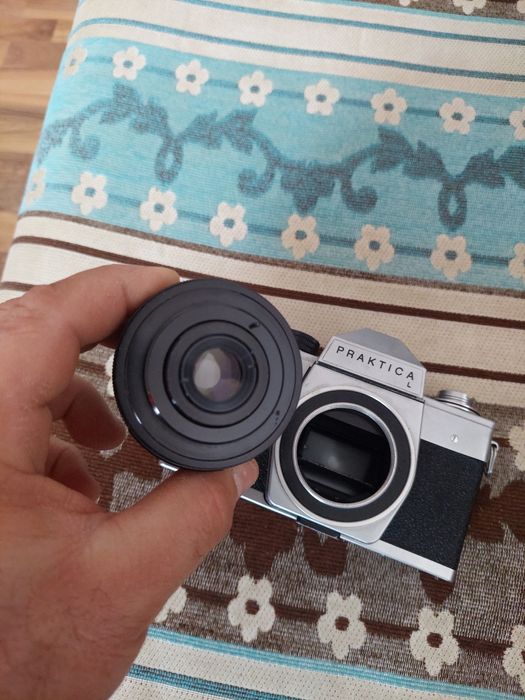 Aparat foto pe film Praktica L, cu obiectiv 2.8 , f-50mm,model vintage