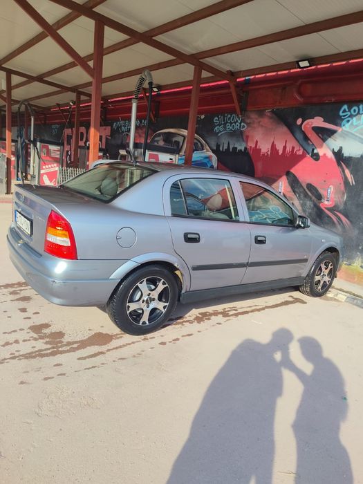 Vând Opel Astra G
