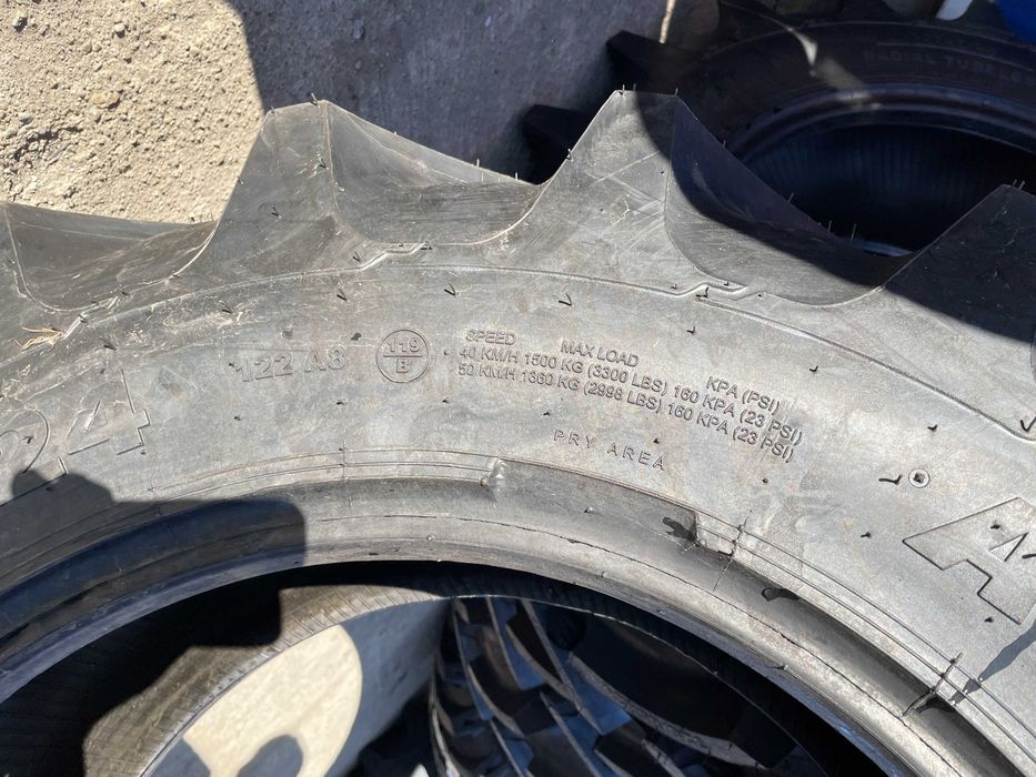 12.4-24 Radiale 320/85R24 Livrare garantie OZKA Tubeless