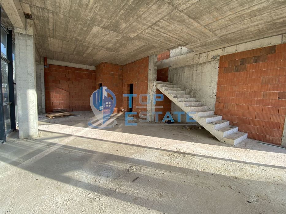 Продава се Заведение в Горна Оряховица - 277 кв.м за 1860 €/кв.м - Снимка #1