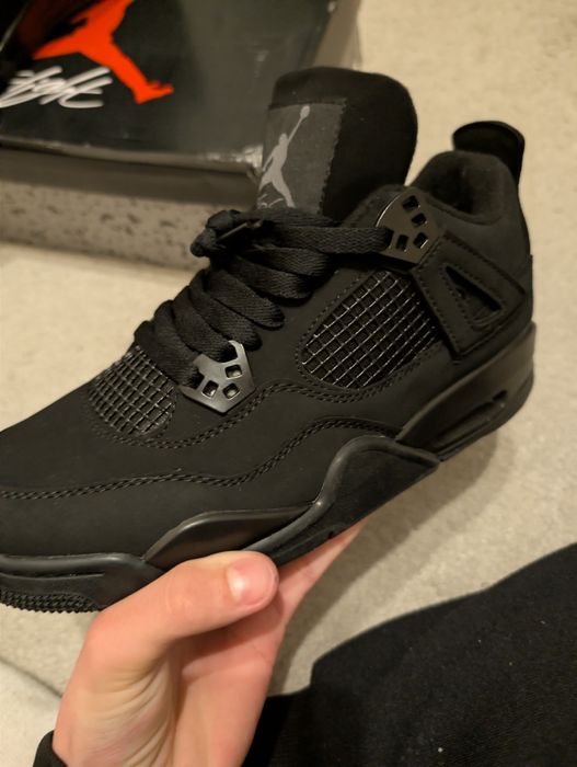 Jordan 4 black cat