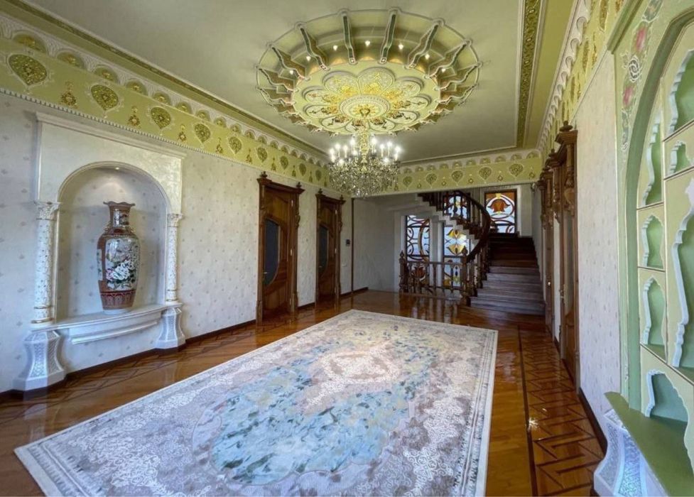 Сдаётся новый дизайнерский дом на Никитина! Мирзо Улугбекский район!