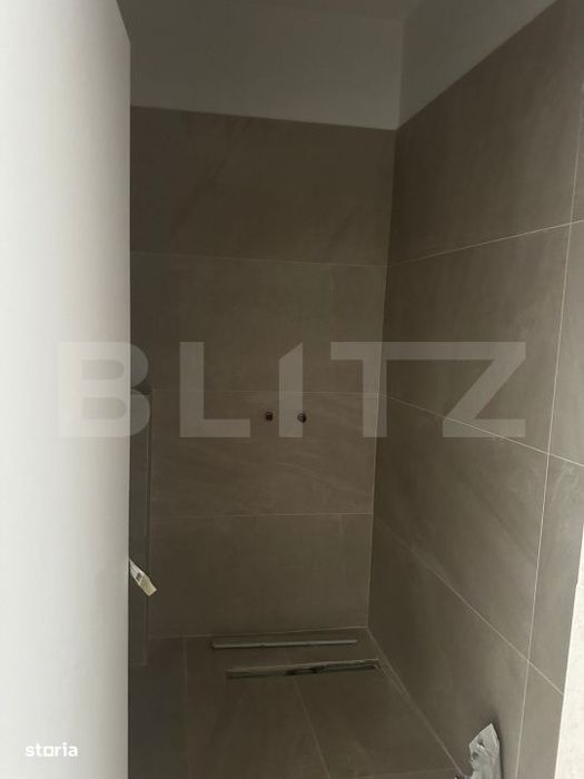 Apartament 4 camere 2 Bai 91 mp Terasa 23 mp FINISAT LUX zona Centrala