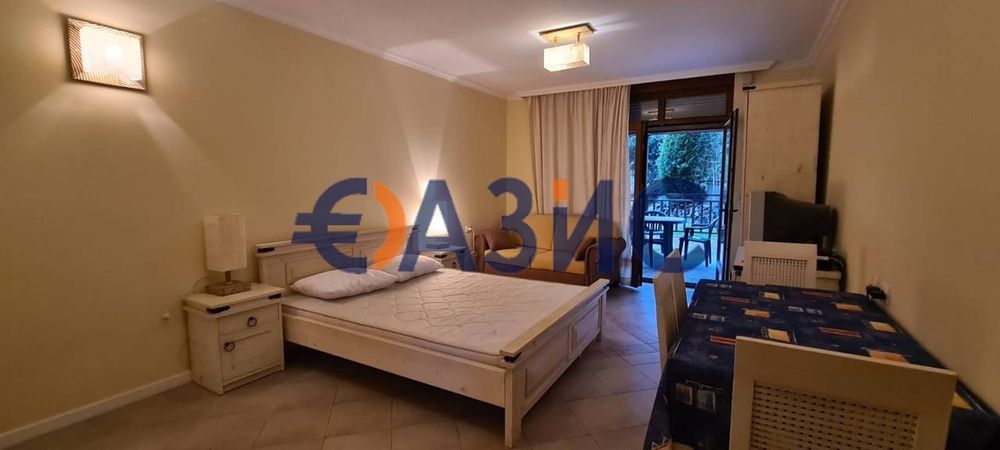 Продава се Едностаен апартамент в Созопол - 70 кв.м за 1300 €/кв.м - Снимка #5