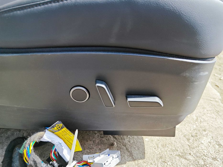 Рекаро кожен салон Tesla Model 3 седалки Тесла Модел 3 подгрев ел Н127