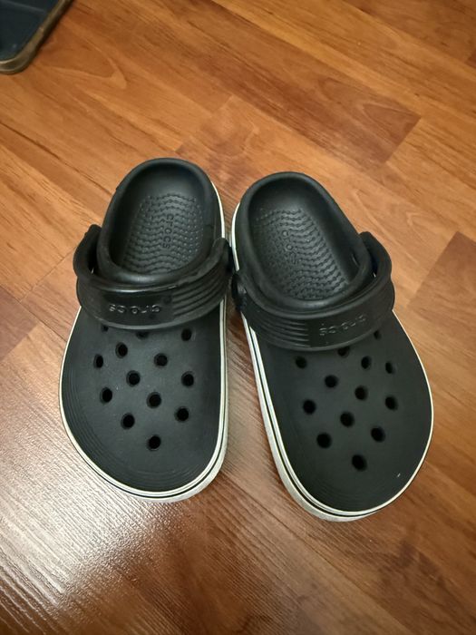 Оригинал crocs c9 размер