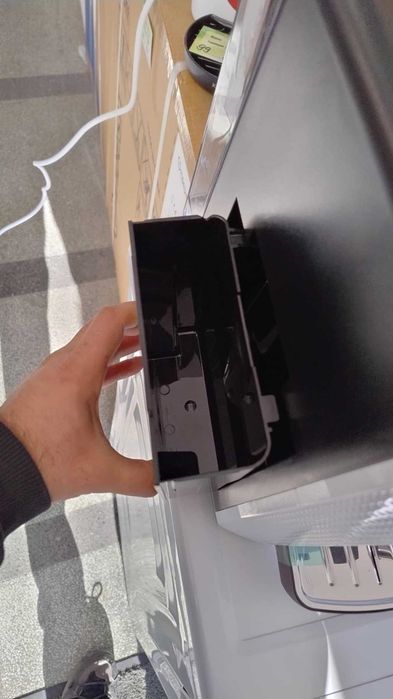 Чисто нова Kaфемашина-Автомат Krups-Крупс 15 бара 1450 W