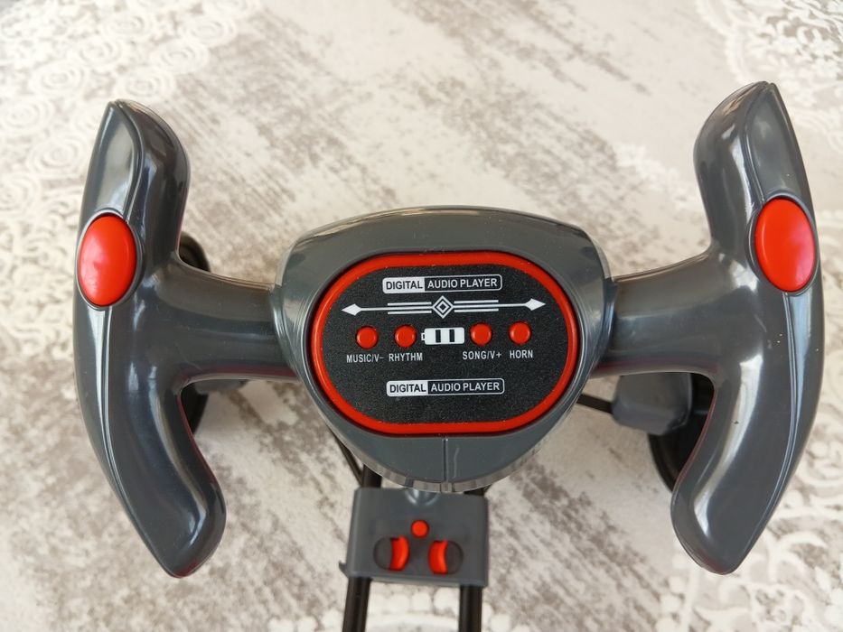 Детская машинка новая