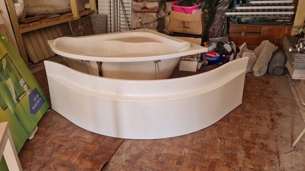 Продам ванну акриловую б/у