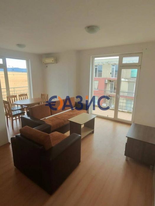 Продава се Двустаен апартамент в к.к. Слънчев бряг - 72 кв.м за 653 €/кв.м - Снимка #2