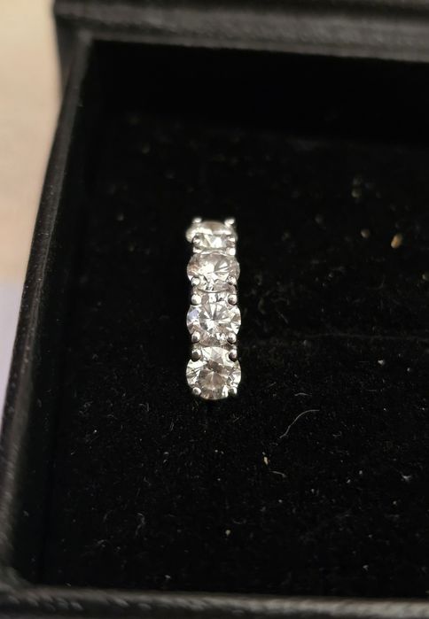 Серги золотые с Якутскими  брилиантами