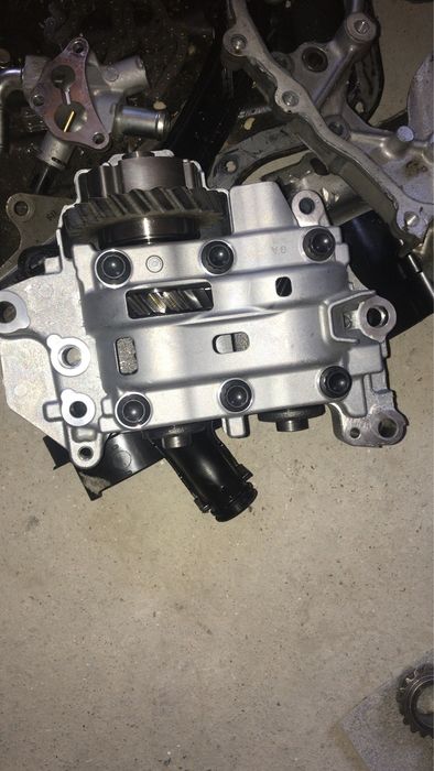 Детали двигателя б/у