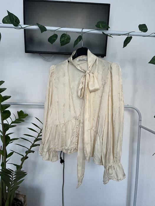 Cămașă Zara mărimea M nouă fără etichetă