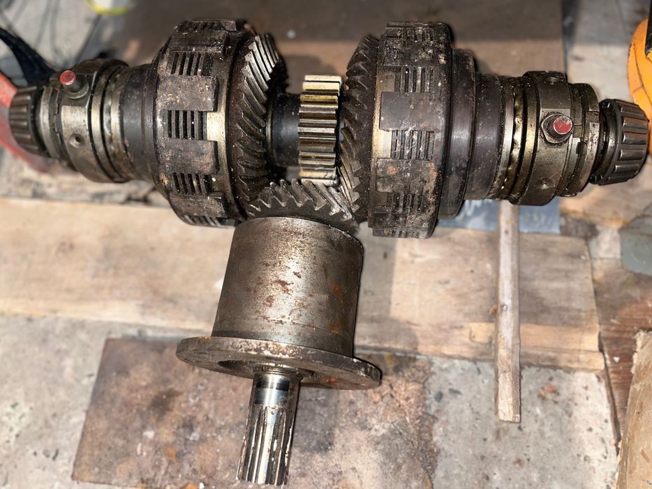 diferențial multidisc pentru compactor