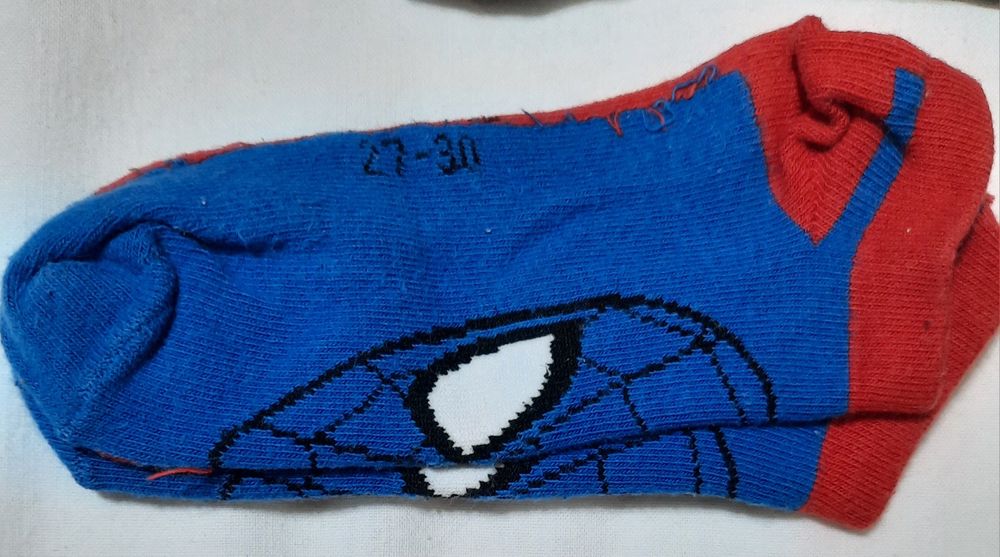 Vând haine Spiderman copii