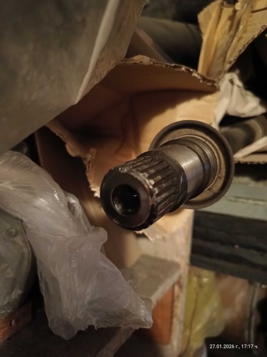 Дясна полуоска Тойота Корола 2.0 d4d