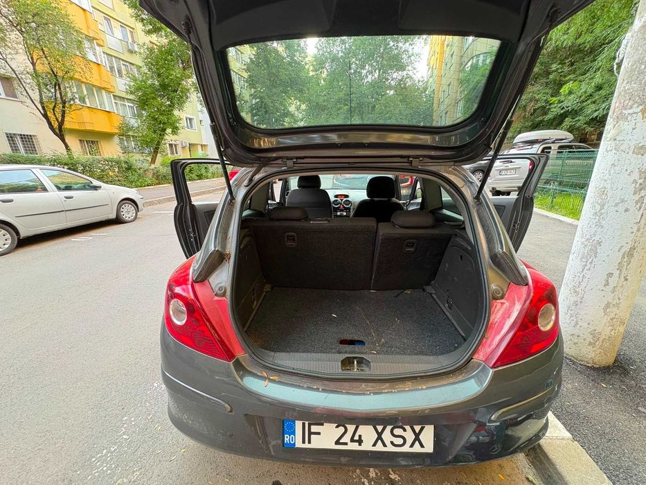 Opel Corsa D 2011 1.2 Benzina
