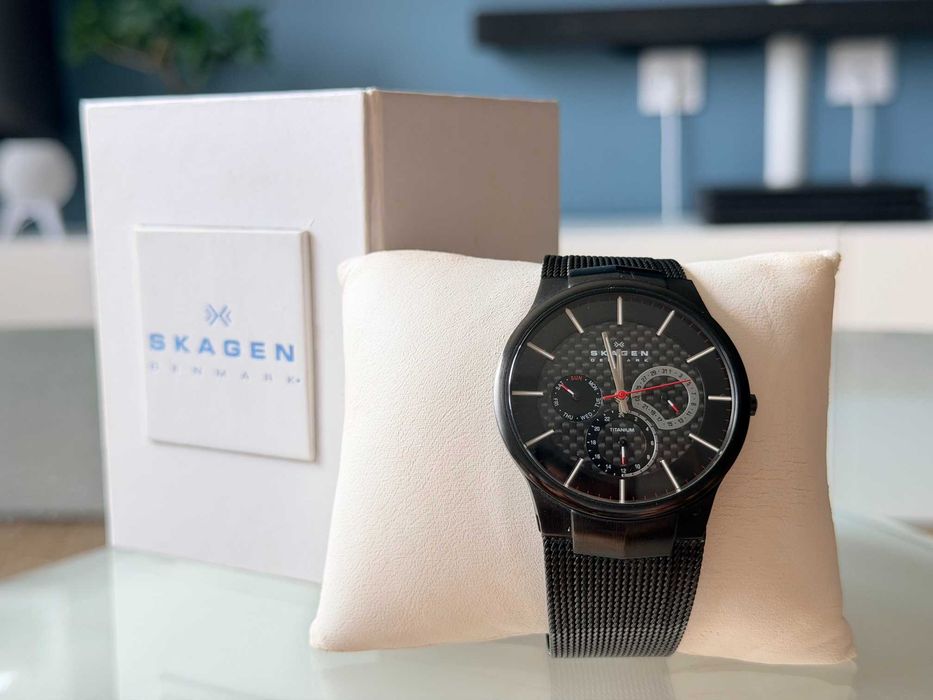 Продавам мъжки титаниев часовник Skagen 809XLTBB