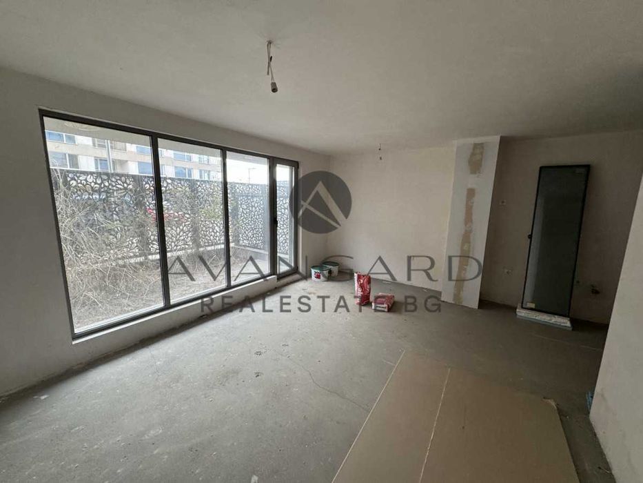 Продава се Тристаен апартамент в Пловдив, Христо Смирненски - 204 кв.м за 731 €/кв.м - Снимка #1